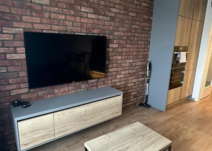 Ah Radnica V Free Parking