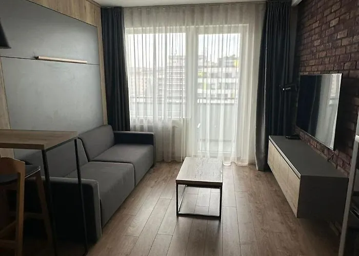 Ah Radnica V Free Parking Apartman *