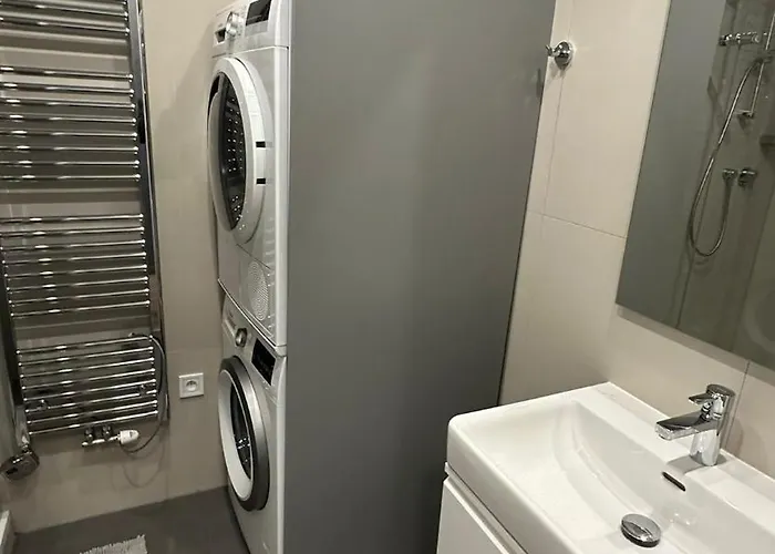 Ah Radnica V Free Parking Apartman